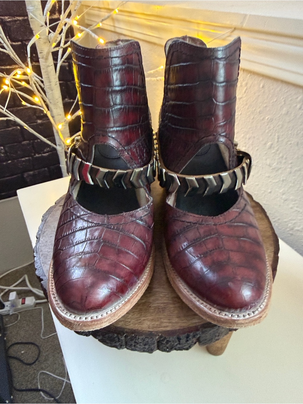 Freebird “ BLADE” booties - Picture 4 of 7